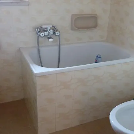 Kır Evi Casa Forster Langhe *